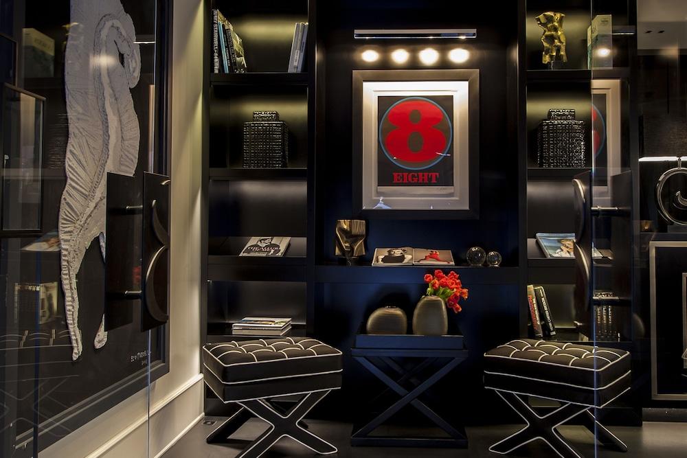 Otel Eight
