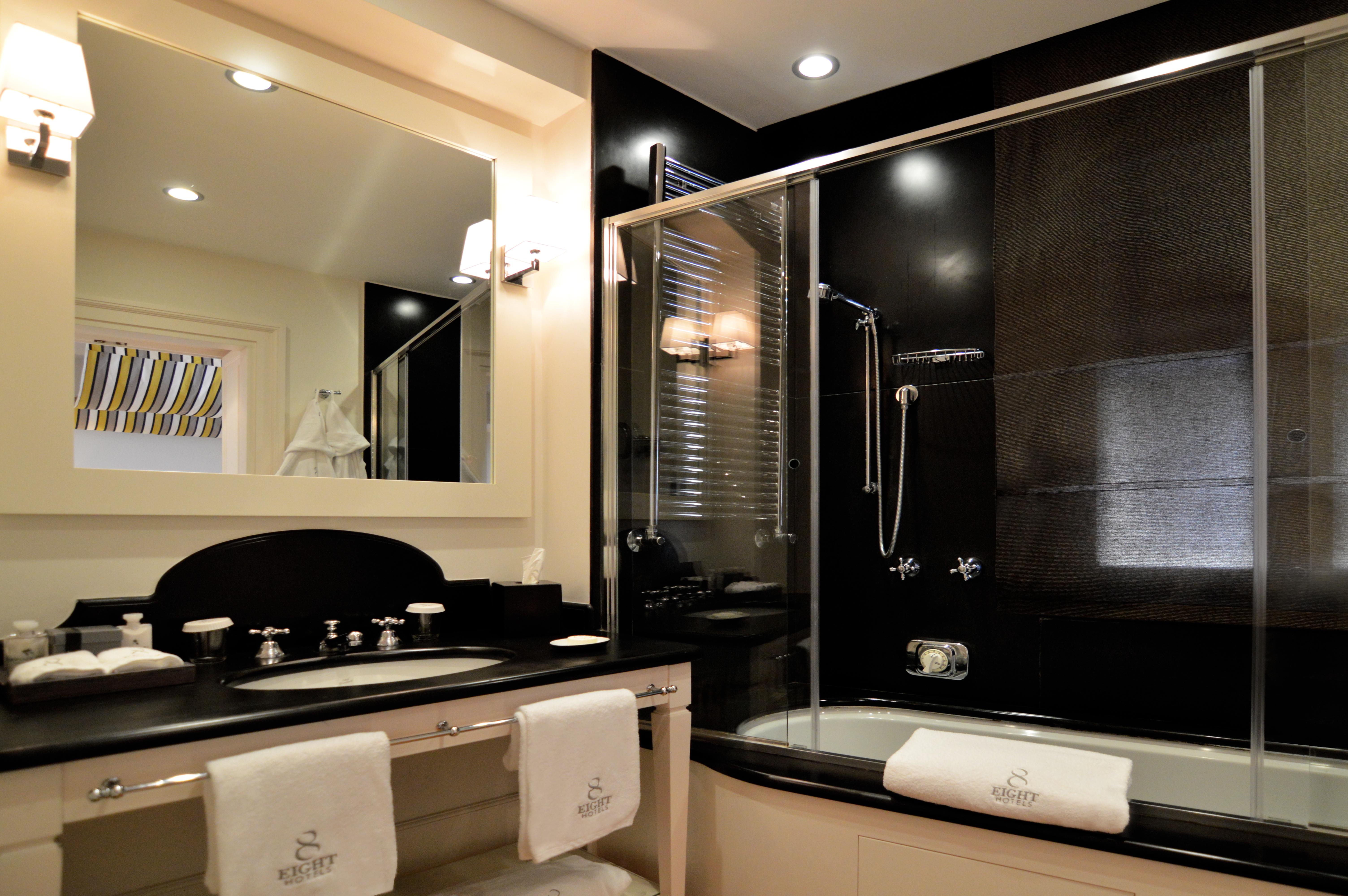 Otel Eight 5*