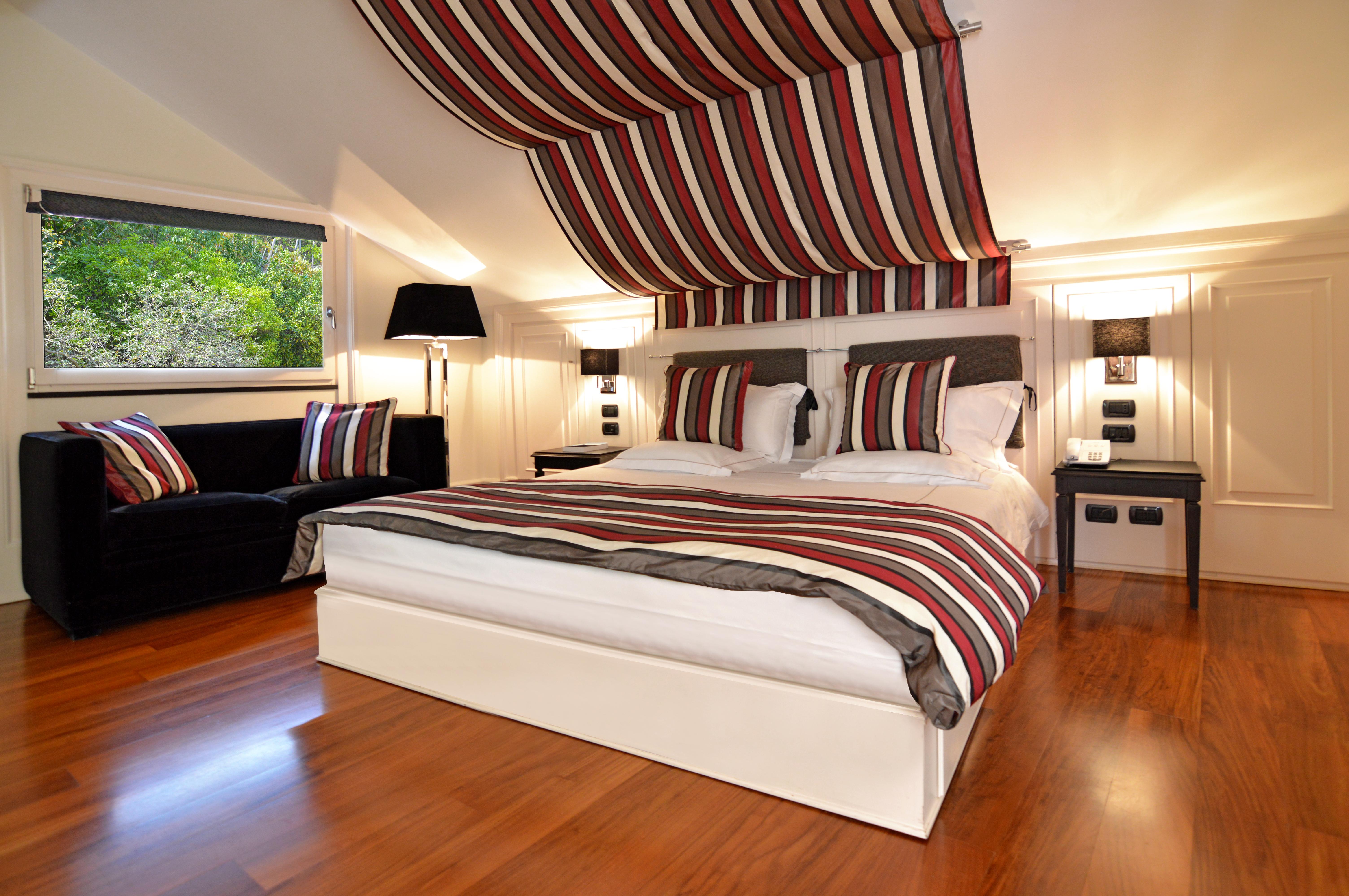 Eight Otel