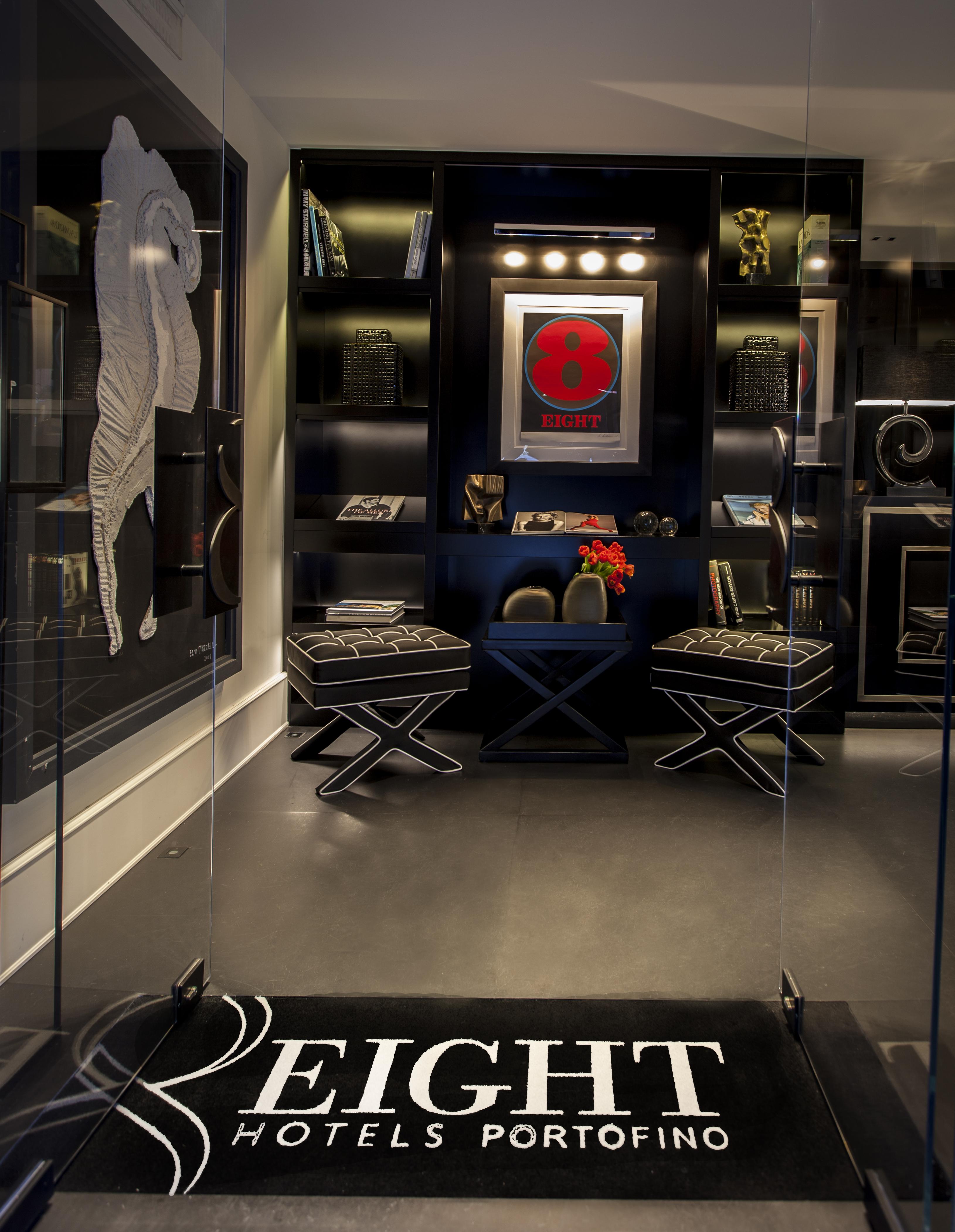 Eight Otel 5*